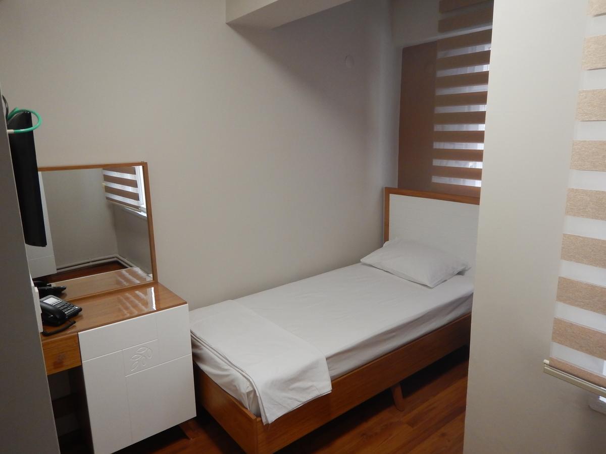 Ipek Hotel Балыкесир Экстерьер фото
