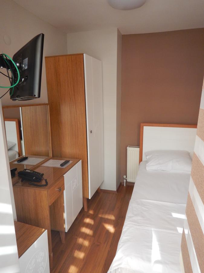 Ipek Hotel Балыкесир Экстерьер фото